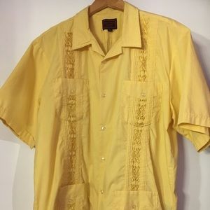 Men’s yellow Guayabera
